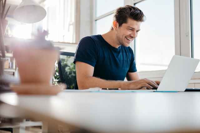 xero-ti-psachneis-an-agorazeis-kai-ti-apo-to-internet-des-to-zodio-sou